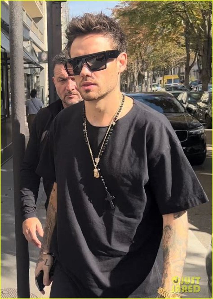 Liam Payne Sunglasses: The Iconic Style Statement