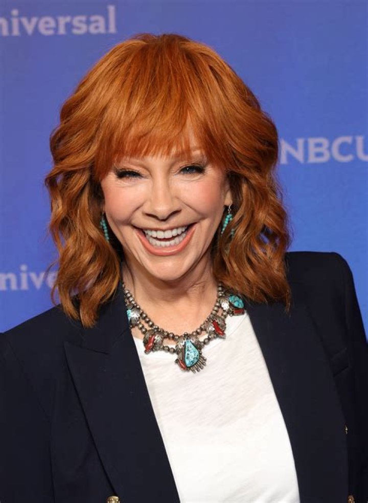 Love and Life: The Journey of Scarlett Pomers in Marriage