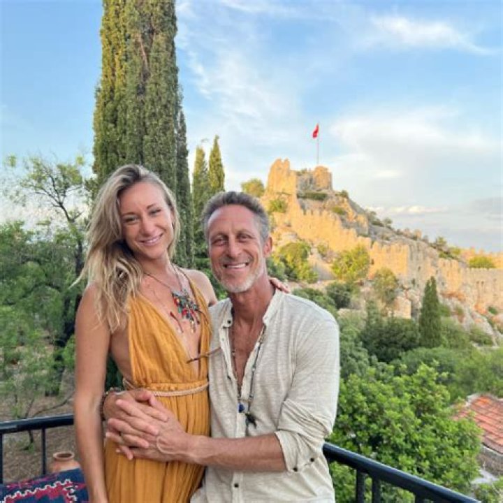 Mark Hyman's New Wife: A Deep Dive into Their Relationship