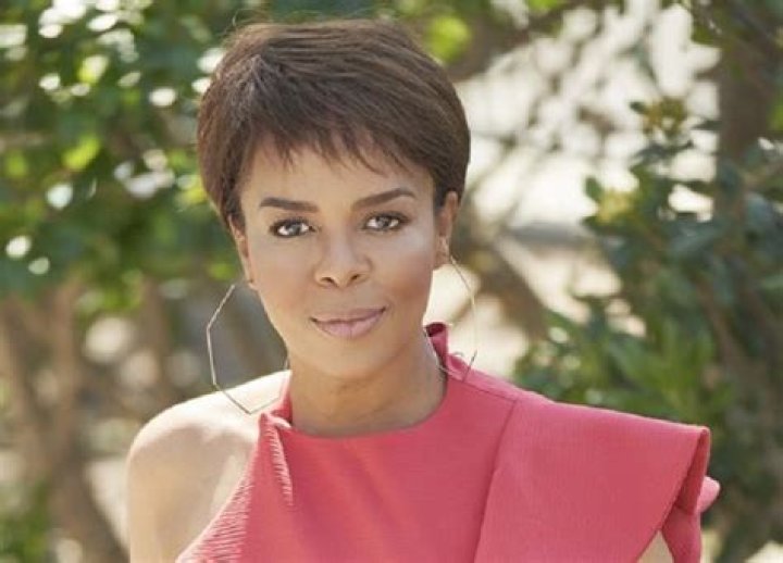Paula Newsome Walk: An Insight into the Life of a Remarkable Actress