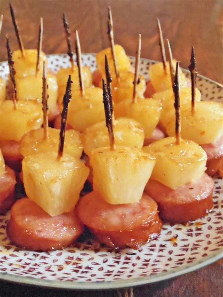 Pineapple Brat Fan Fix: A Deliciously Fun Adventure