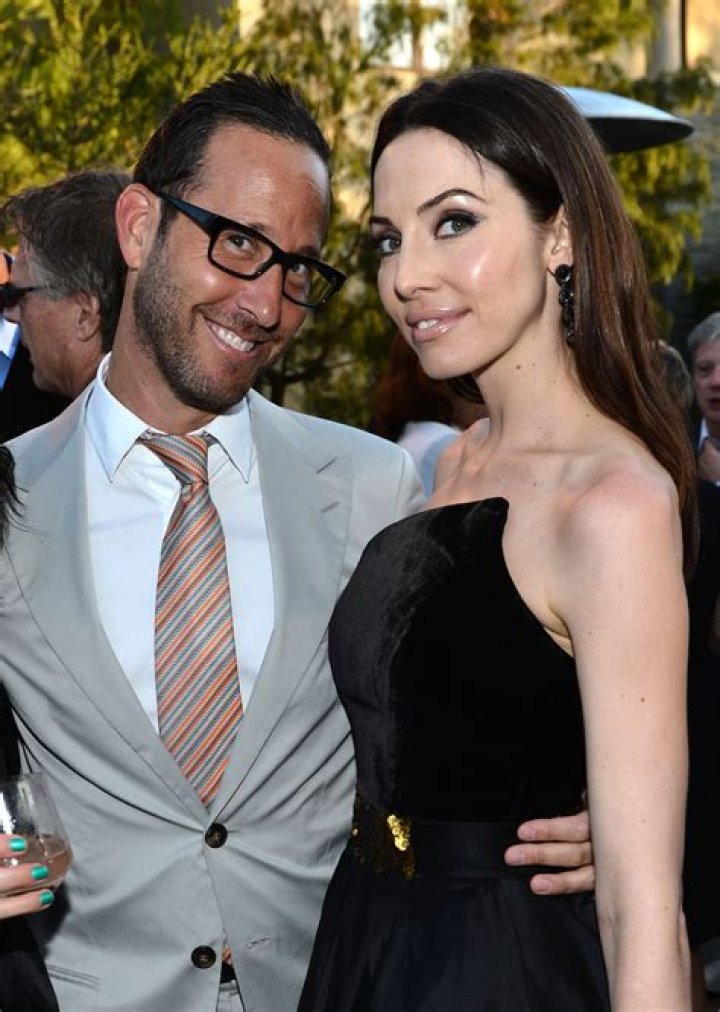 Unraveling the Love Life of Whitney Cummings: Who is Her Boyfriend?