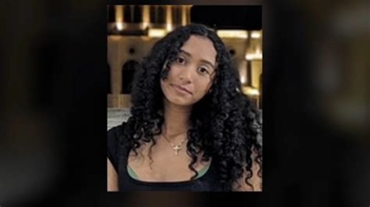 Unraveling the Mystery of Alina Hanna's Age