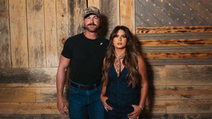 Unveiling Riley Green's Girlfriend: The Woman Behind the Musician