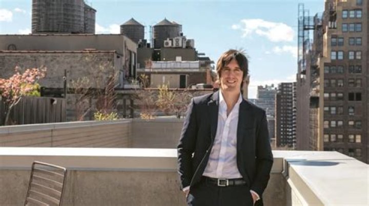 Unveiling Rogelio Nores: A Journey Through Identity and Acceptance