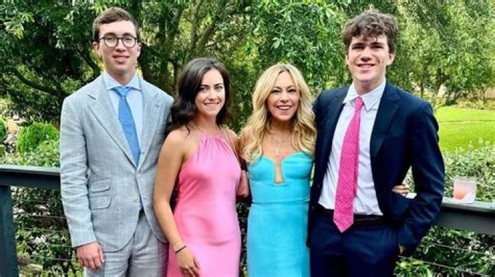 Unveiling Sutton Stracke: The Socialite with a Heart