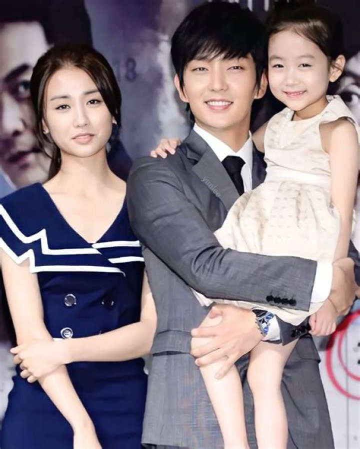 Unveiling the Mystique of Lee Joon Gi's Wife