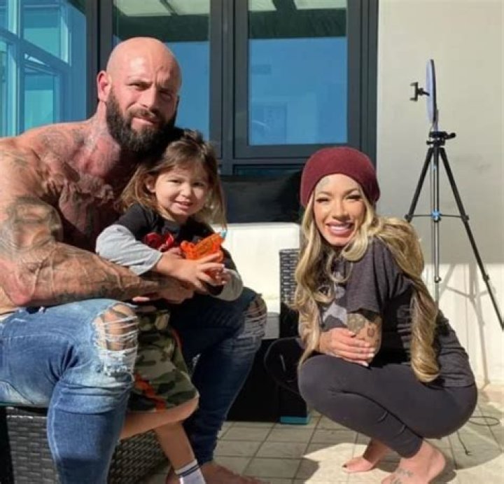 Unveiling the Relationship: Wes Watson's Girlfriend Journey