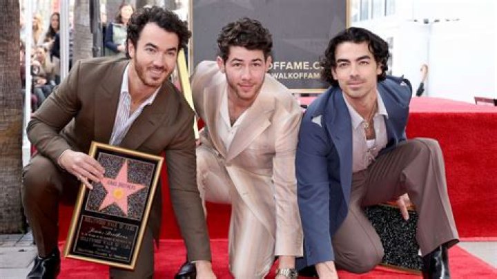 Who Is the Eldest Among the Jonas Brothers?