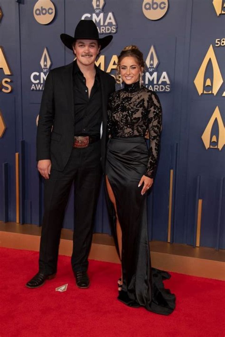 Zach Too Wife: A Deep Dive into Their Relationship