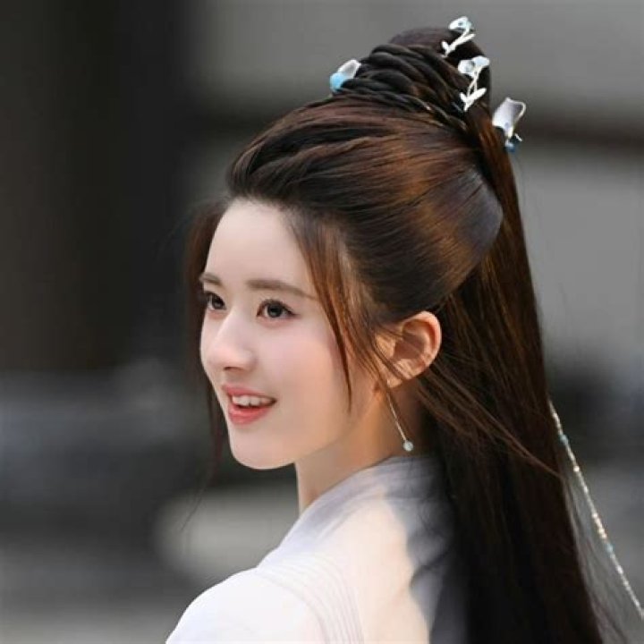 Zhao Lusi's Relationships: Unveiling the Star's Romantic Journey